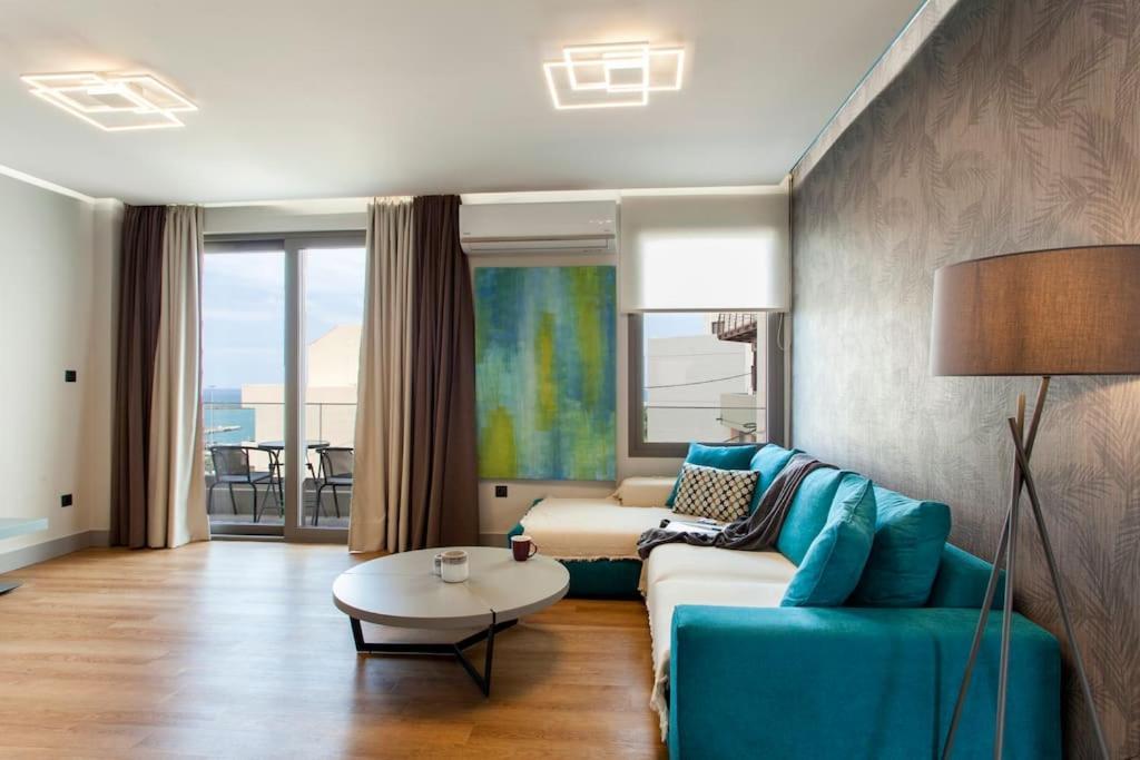 Minimal Loft Art With Sea View Over Heraklion Harbour Exterior foto