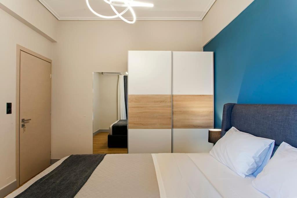 Minimal Loft Art With Sea View Over Heraklion Harbour Exterior foto